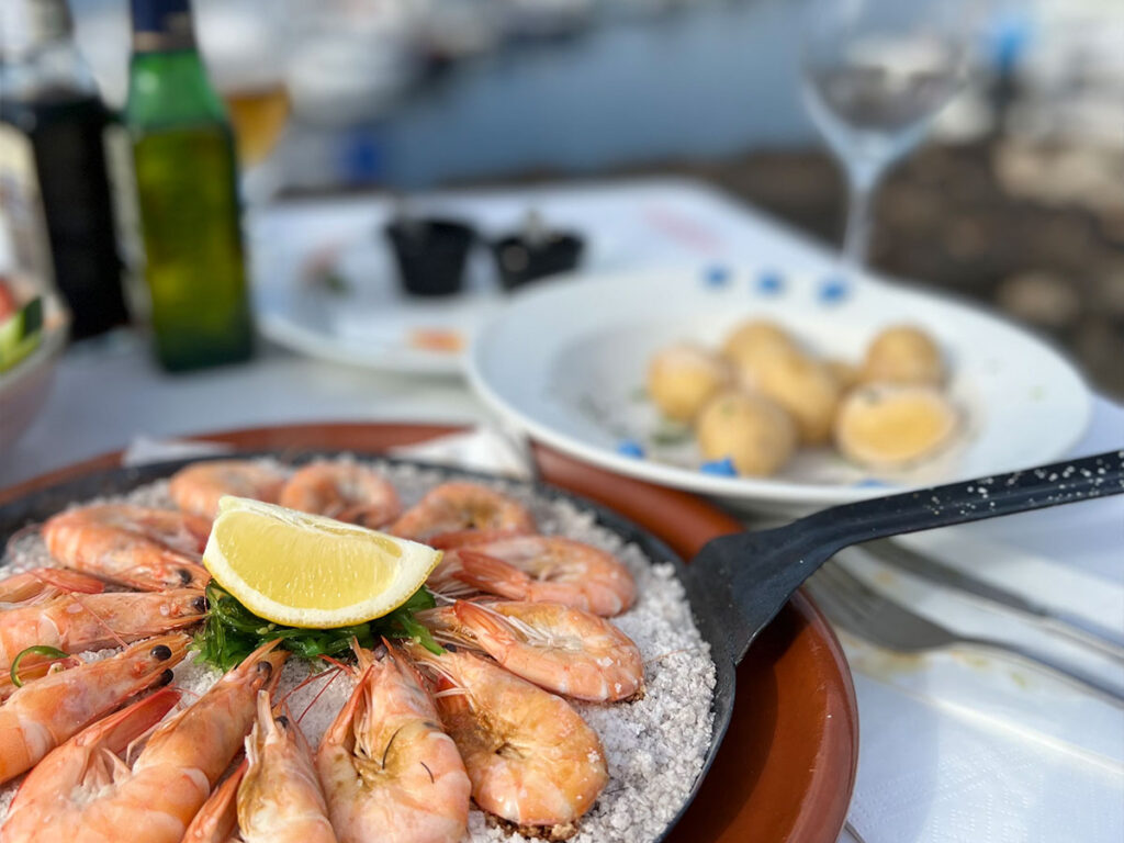 Fresh fish and good wine in Bari